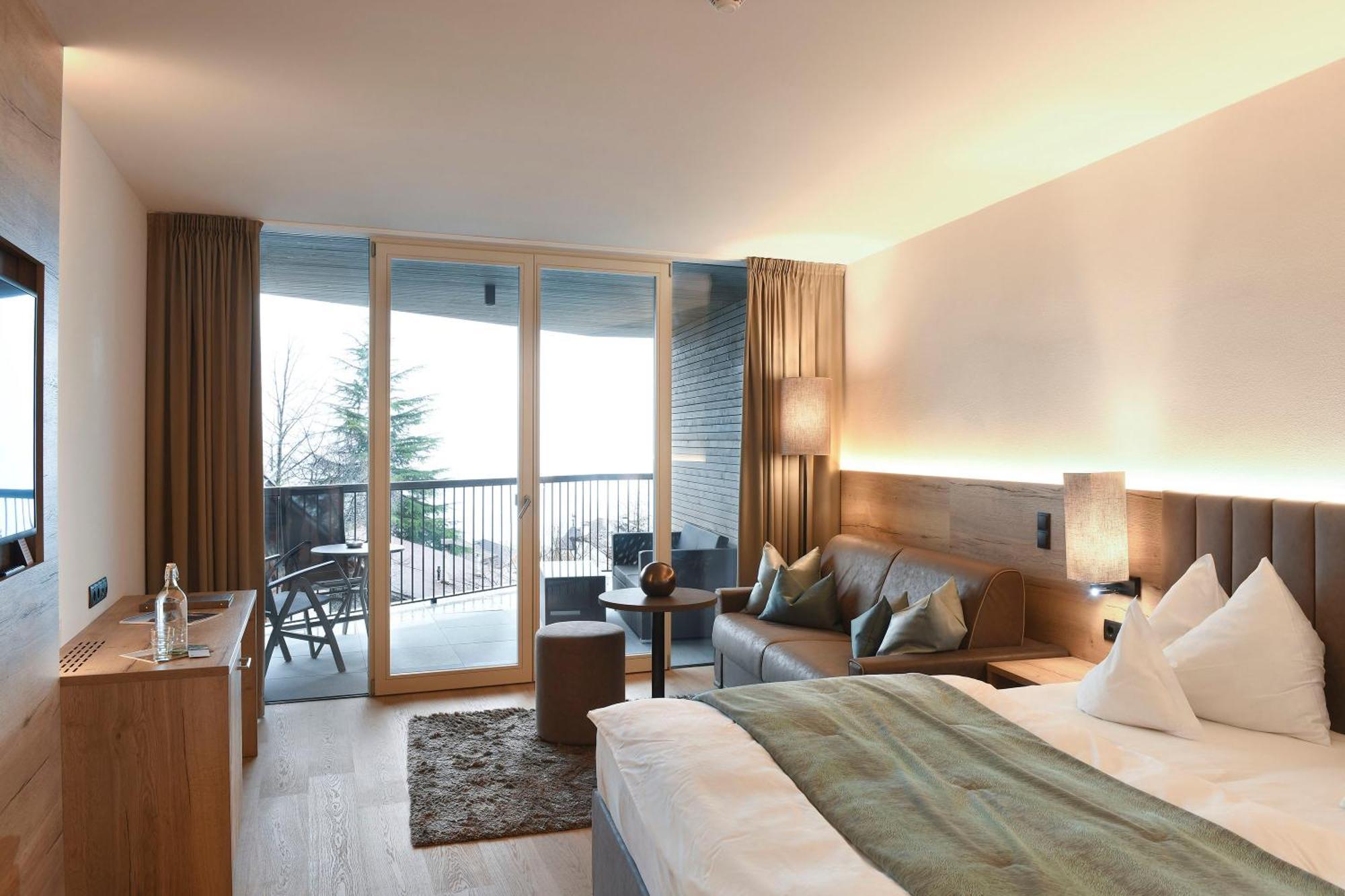 Hotel Das Stachelburg Parcines Bagian luar foto