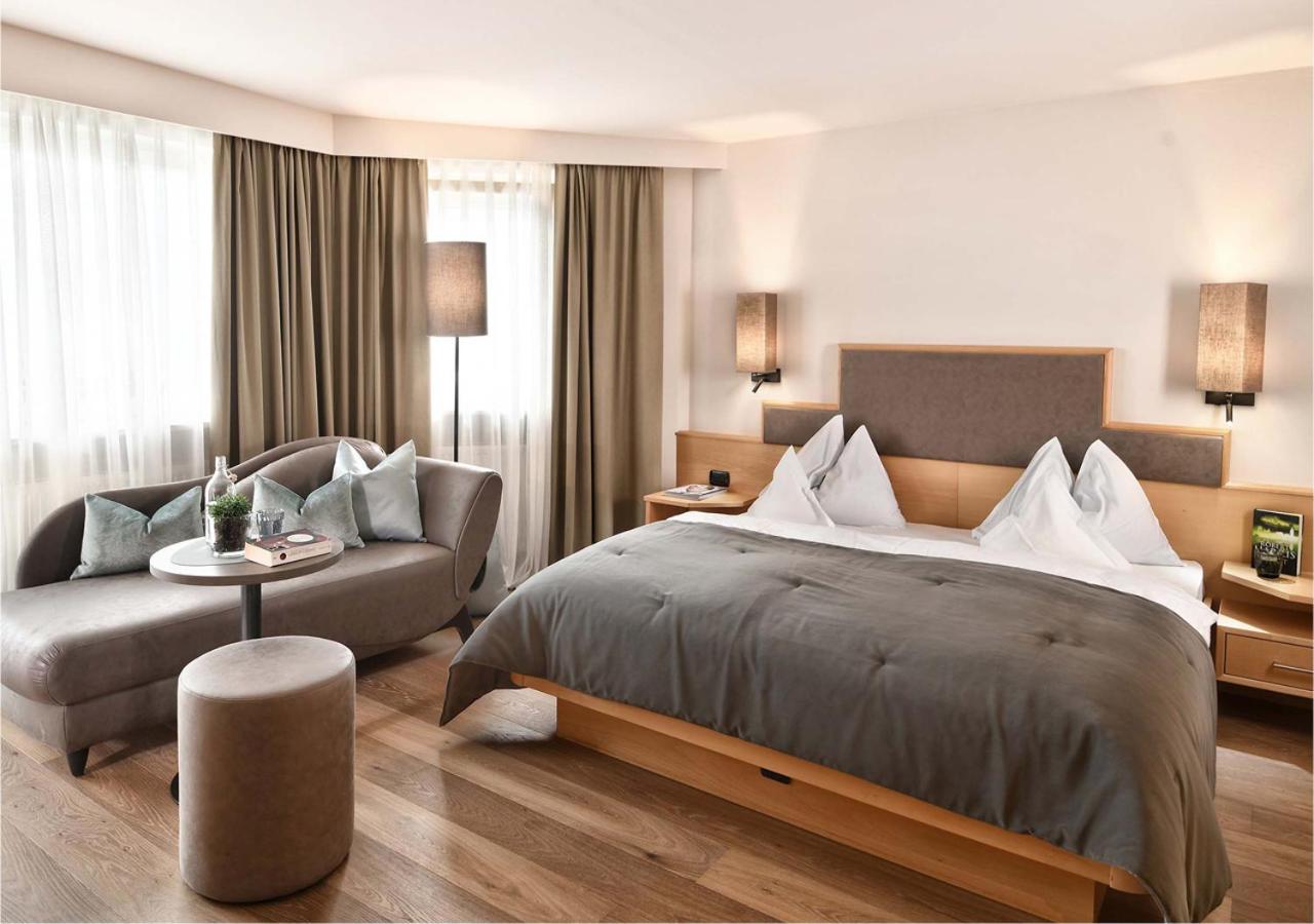 Hotel Das Stachelburg Parcines Bagian luar foto